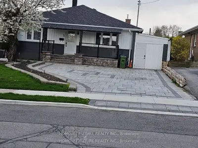 Detached in Toronto