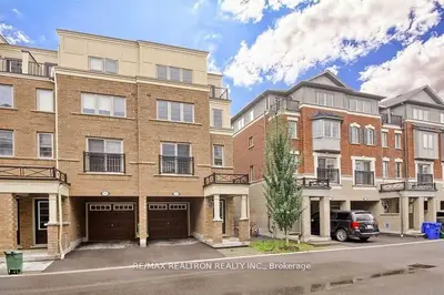 37 Filly Path N 457, Oshawa, On L1l 0k8