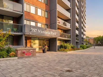 Condo Apartment in Toronto