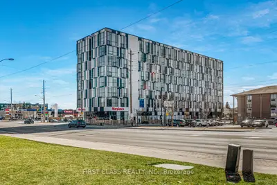 Common Element Condo in Oshawa