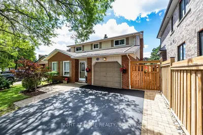 1770 Spruce Hill Road, Pickering, On L1v 1s4
