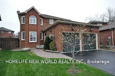 Detached in Oshawa