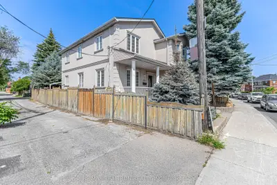 454 Donlands Avenue, Toronto, On M4j 3s5