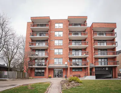 3734 St Clair Avenue E 203, Toronto, On M1m 1t7