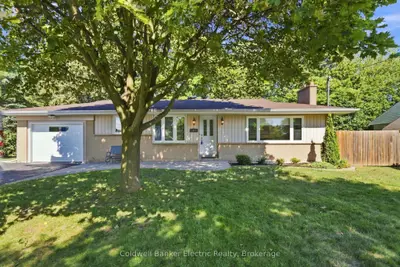 Detached in Oshawa