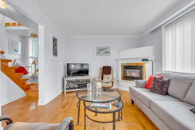 394 Sunset Boulevard, Clarington, On L1b 1c8