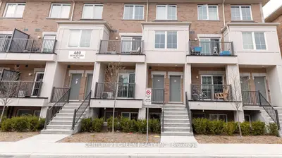Condo Townhouse in Oshawa