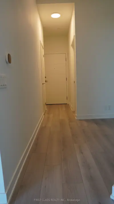 20 Deans Drive 819, Toronto, On M1l 0j7