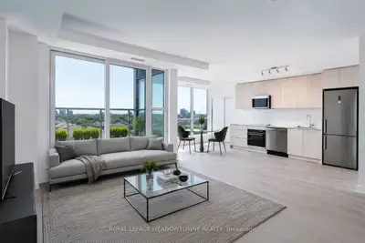 Condo Apartment in Toronto