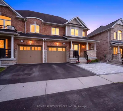Semi-Detached in Ajax