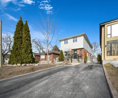 49 Manderley Drive Main, Toronto, On M1n 3e8