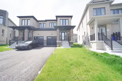 Semi-Detached in Whitby