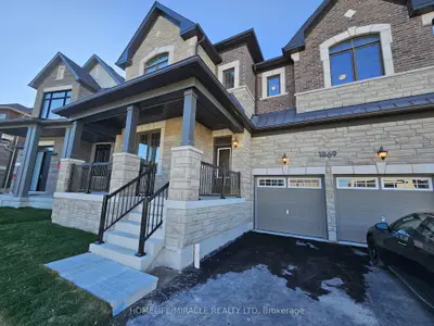 1869 Narcissus Gardens, Pickering, On L1x 2r2