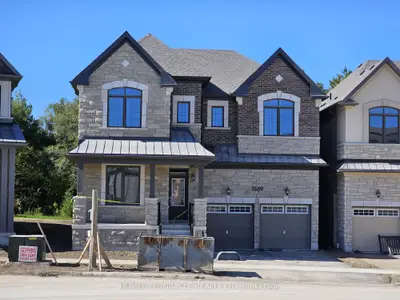 1869 Narcissus Gardens, Pickering, On L1x 2r2