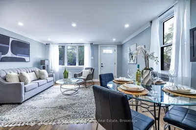 Detached in Oshawa