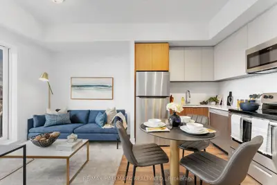 Condo Townhouse in Toronto