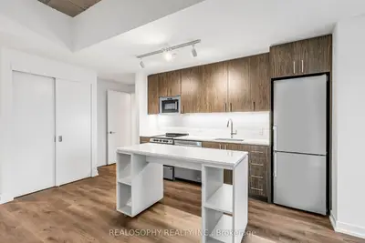 115 Larchmount Avenue 509, Toronto, On M4m 2y6