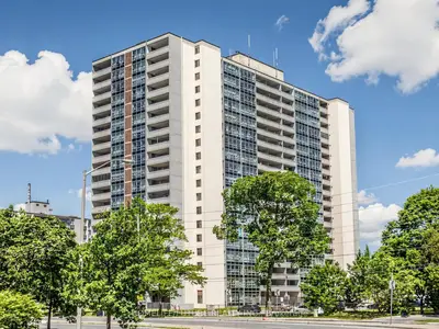 Condo Apartment in Toronto