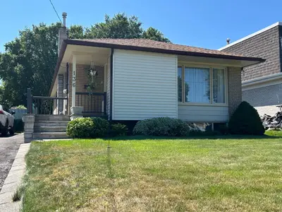 136 Morningside Avenue, Toronto, On M1e 3c5