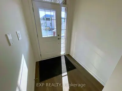 83 Rackham Lane, Clarington, On L1e 0m1