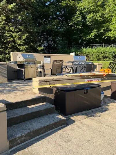 Condo Apartment in Pickering