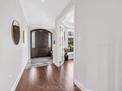 576 Oakwood Drive, Pickering, On L1w 2w7
