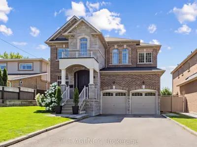 576 Oakwood Drive, Pickering, On L1w 2w7