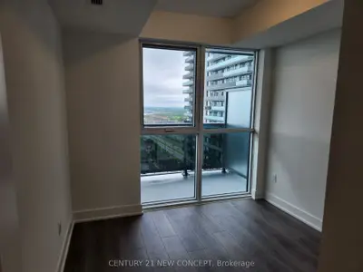2545 Simcoe St. Street N 1824, Oshawa, On L1l 0w3