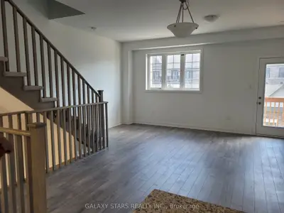 50 Selfridge Way, Whitby, On L1n 3w9