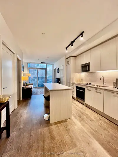 Condo Apartment in Toronto
