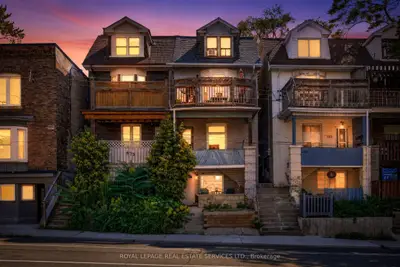 673 Woodbine Avenue 2, Toronto, On M4e 2j3