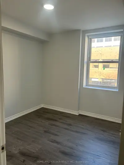 3 Simcoe Street S Unit 3, Oshawa, On L1h 1a9