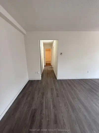 555 Oxford Street 205, Oshawa, On L1j 3v5