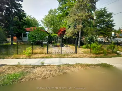 Detached in Toronto