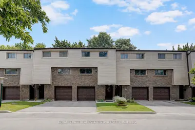 Condo Townhouse in Toronto