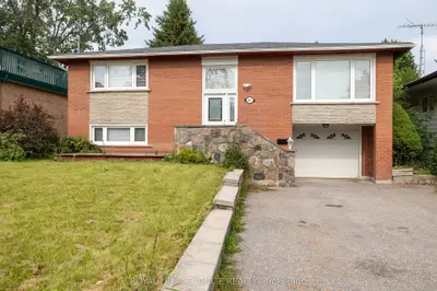 803 Fairview Avenue, Pickering, On L1w 1m7