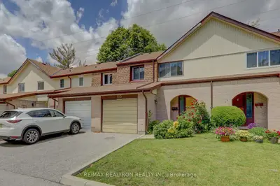 10 Livonia Place 105, Toronto, On M1e 4w6
