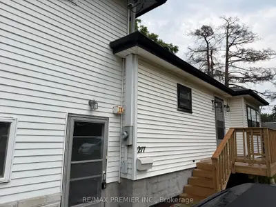 277 Gibbons Street, Oshawa, On L1j 4y5