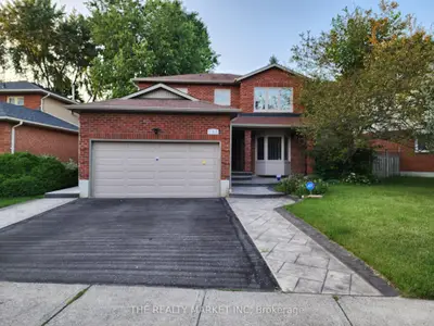102 William Stephenson Drive, Whitby, On L1n 8t1
