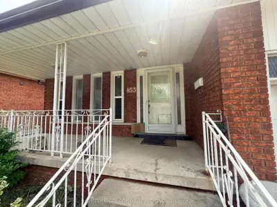 853 Huntingwood Drive 1, Toronto, On M1t 3l7