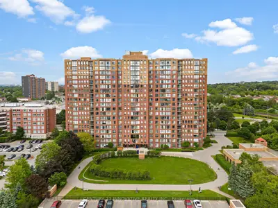 Condo Apartment in Toronto