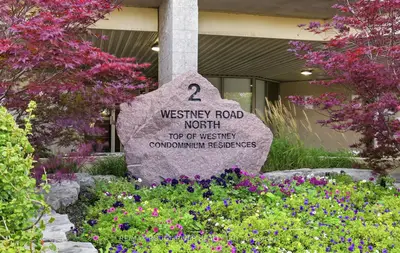 Condo Apartment in Ajax