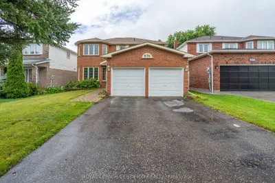 Detached in Oshawa