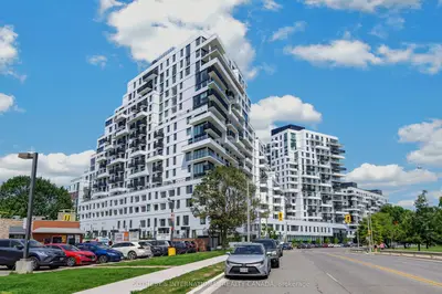 Condo Apartment in Toronto