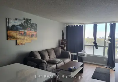 3050 Ellesmere Road 1421, Toronto, On M1e 5e6