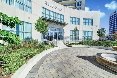2152 Lawrence Avenue E 206, Toronto, On M1r 3a8