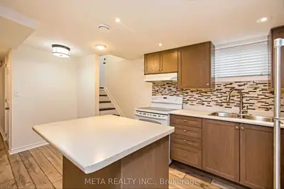 Detached in Oshawa
