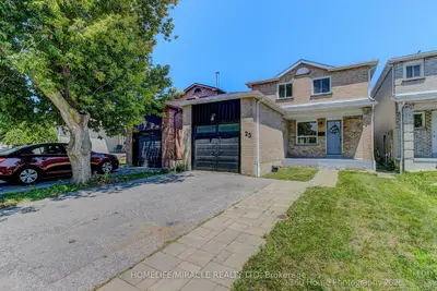 25 Chalmers Crescent, Ajax, On L1s 5z5