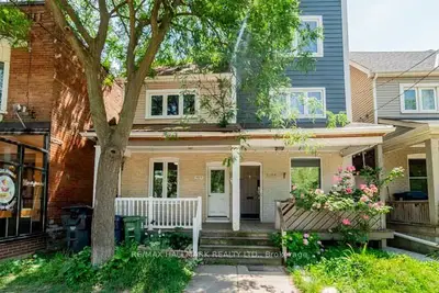 Duplex in Toronto