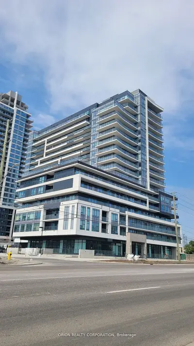 Condo Apartment in Pickering
